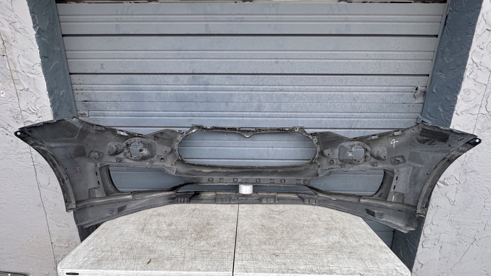 2017 2018 2019 2020 Maserati Levante Front Bumper Cover OEM Original Perfect