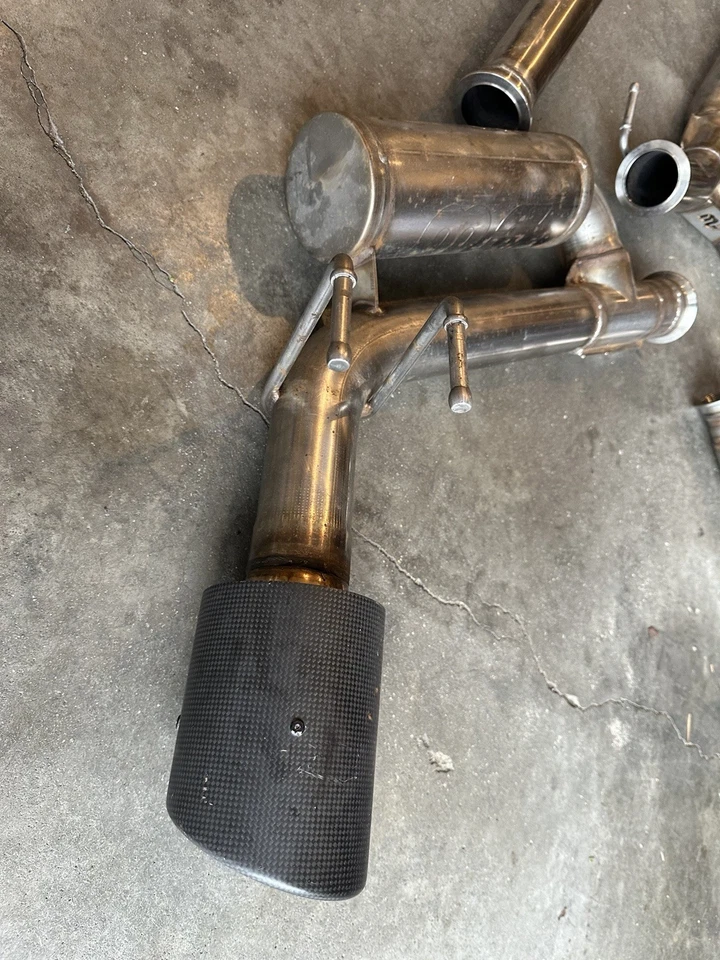 17-21 Civic Si Magnaflow NEO series catback exhaust /w carbon fiber tips - Image 2 of 4