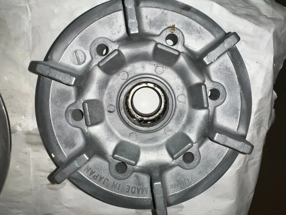 Buje de acoplamiento trasero Kawasaki KZ900 Z1 nunca instalado Foto 3 de 4