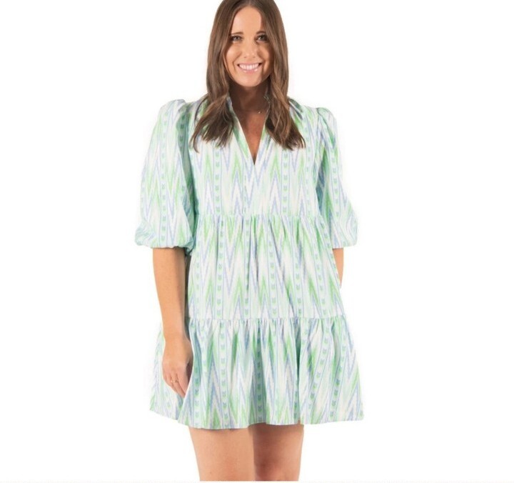 Emily McCarthy Poppy Tiered Mini Dress Zig Zag Ikat Print Women’s M Medium Read