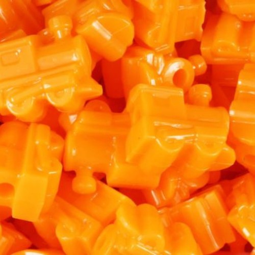10x Train Shaped Pony Beads ideal for personalised dummy clips Bracelets - Picture 7 of 19