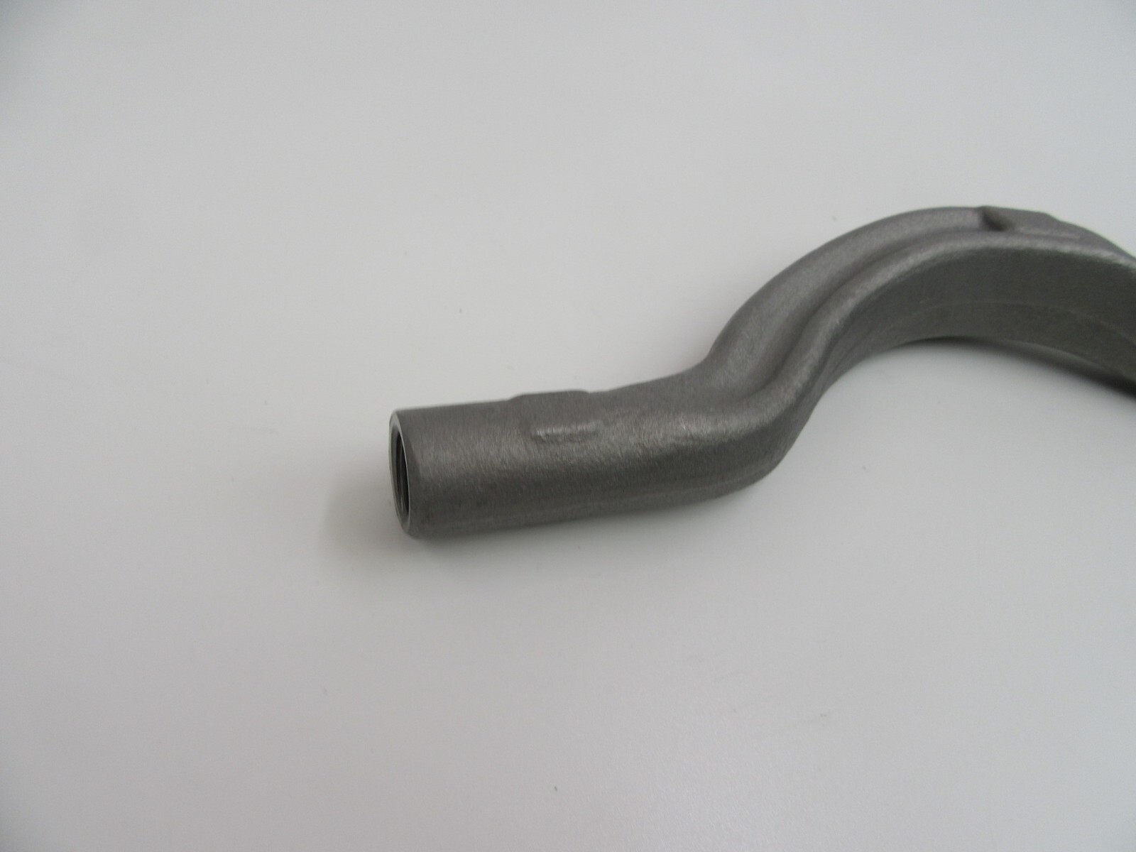 Maserati Ghibli Quattroporte right outer tie rod end