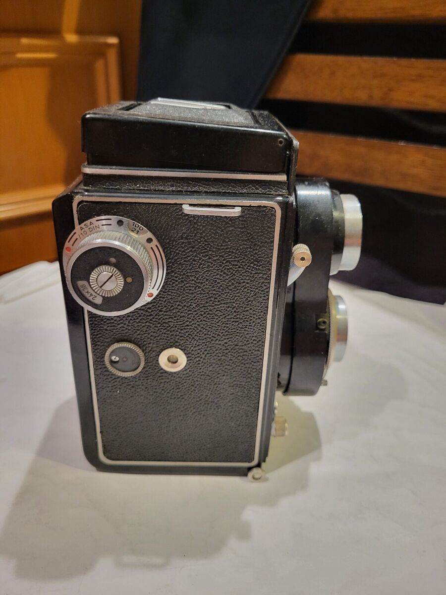 Vintage Meopta Flexaret Twin Lens Reflex Camera. Made in Vintage Meopta Flexaret Twin Lens Reflex Camera. Made in