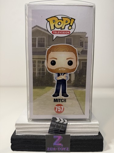 Funko Pop! TV Modern Family Mitch certificado de autenticidad firmado Jesse Tyler Ferguson #757 WS - Imagen 2 de 11