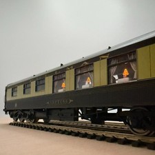 Hornby R4420 12-Wheel Pullman 1st Class Kitchen Car ‘Neptune’ - Boxed - MIB