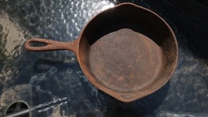 Marked 5  Cast Iron Round Frying Pan Skillet, Pour 2 Inches 2" Deep Flat