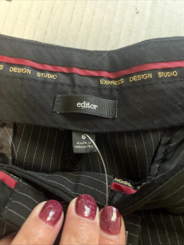 Pantalones cortos de vestir Express Editor para mujer negros a rayas talla 6 Foto 3 de 4