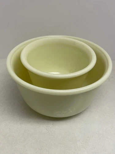 Hamilton Beach Custard Mixing Bowl Set of 2 UV Glow Vintage