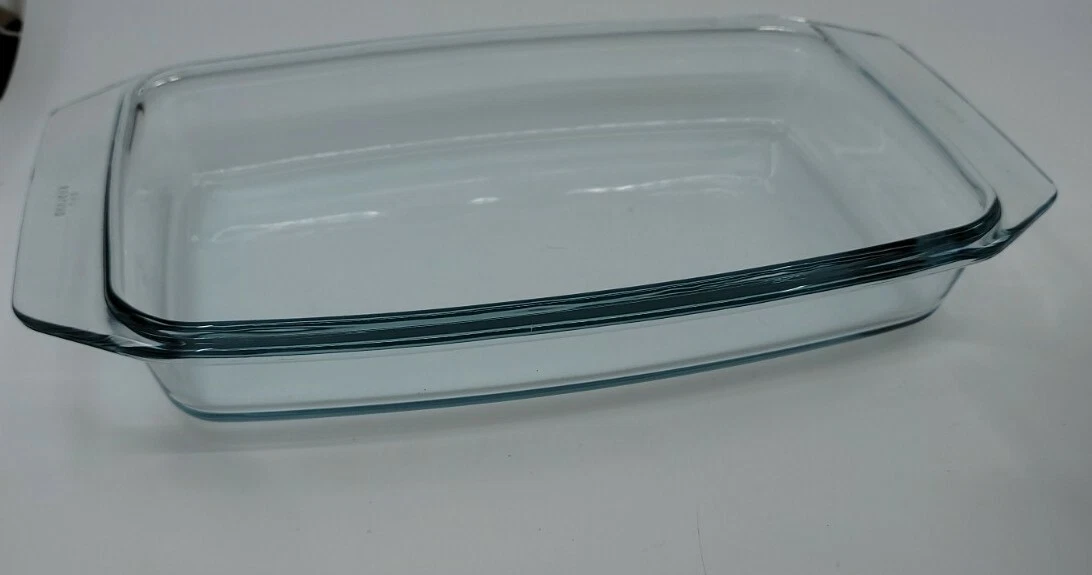 Pyrex 11x7 Clear Rectangle Baking Pan Made In England 26D