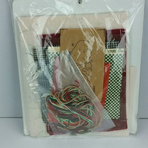 Bucilla Applique Kit Noah Soup Garden Vegetables 13 x 19 Wallhanging #41403 - Picture 3 of 3