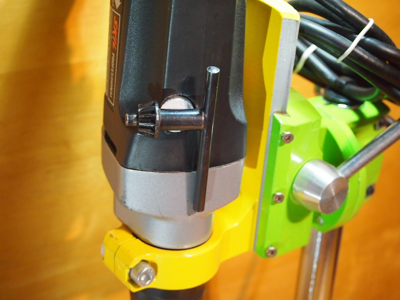 Skil benchtop drill press 1/2"chuck 4"vise tabletop bench drilling