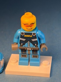 LEGO Minifig ac001 - Alien Defense Unit Soldier 1 - Light Scratches/No Cracks