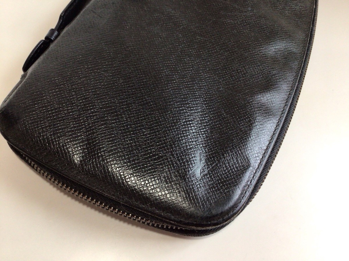 LOUIS VUITTON Men's TAIGA TRAVEL BUSINESS ORGANIZER CLUTCH BAG