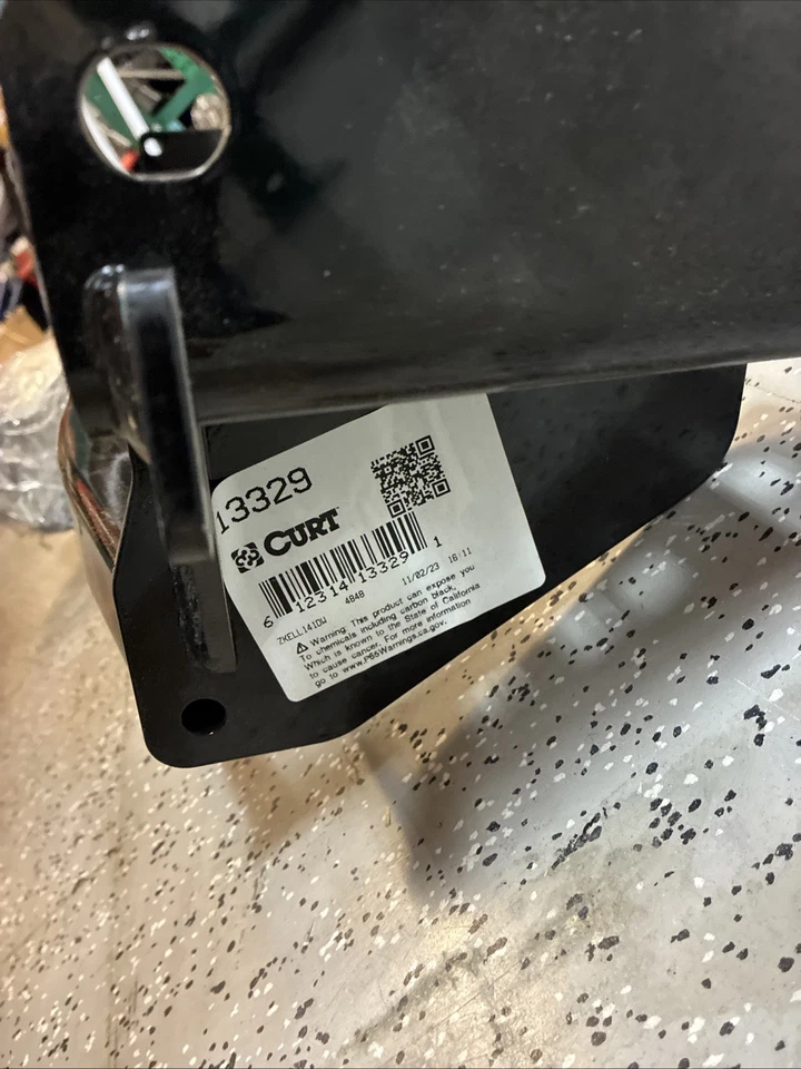 Enganche de remolque Curt clase 3 para Kia Niro 13329 Foto 3 de 3