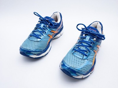 ASICS Gel-Cumulus 16 Unisex Laufschuh Sportschuh Gr 37,5 EU Art 38219-30