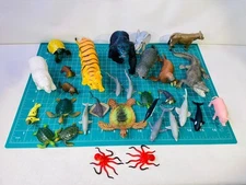 Animal Figure Lot Of 30 Various Brands Turtle Tiger Bear Gorilla Croc Shark Pig