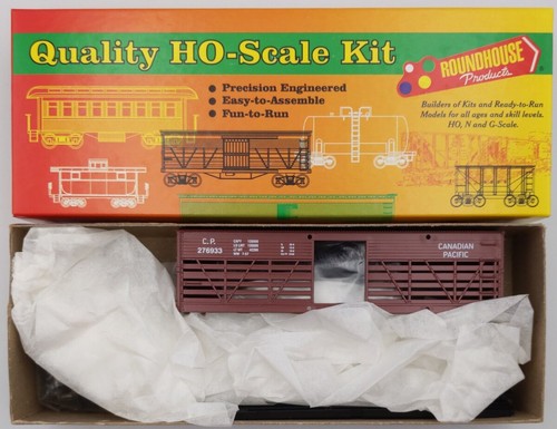 Roundhouse 32600 HO Canadian Pacific 36' Stock Car Kit | Zustand: New
