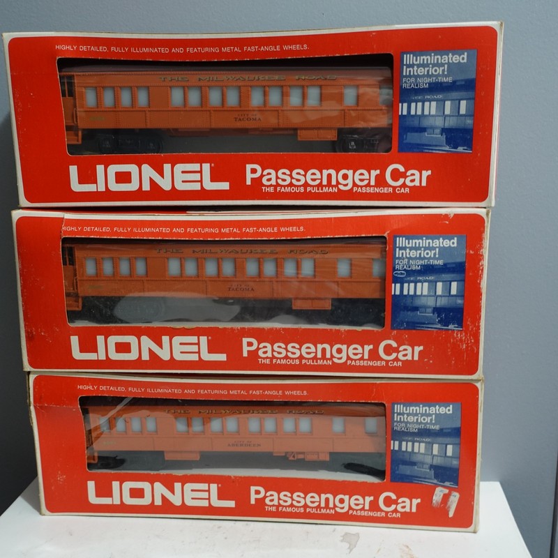 Lionel Lot Of 3 Milwaukee Road Passenger Cars 2 Tacoma 9504  1 Aberdeen 9501