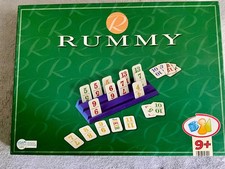 Gesellschaftsspiel: Rummy - 2-4 Personen ab 9 Jahren - Der Klassiker Rummycub
