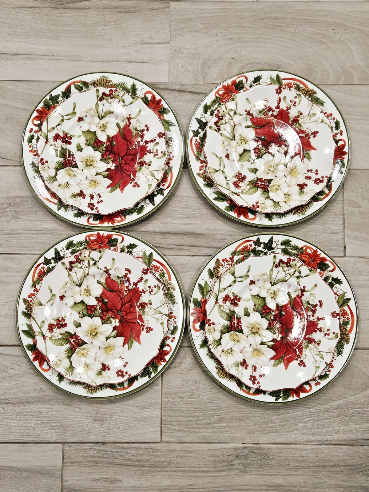 222 Fifth Holiday Festivities 8pc Set 4 Dinner 4 Salad Christmas Plates Porcelai