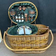 Picnic Time Merlot Deluxe Picnic Basket