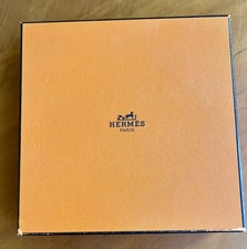 Petite boîte carrée Hermès 8 x 8 x 1,75 authentique