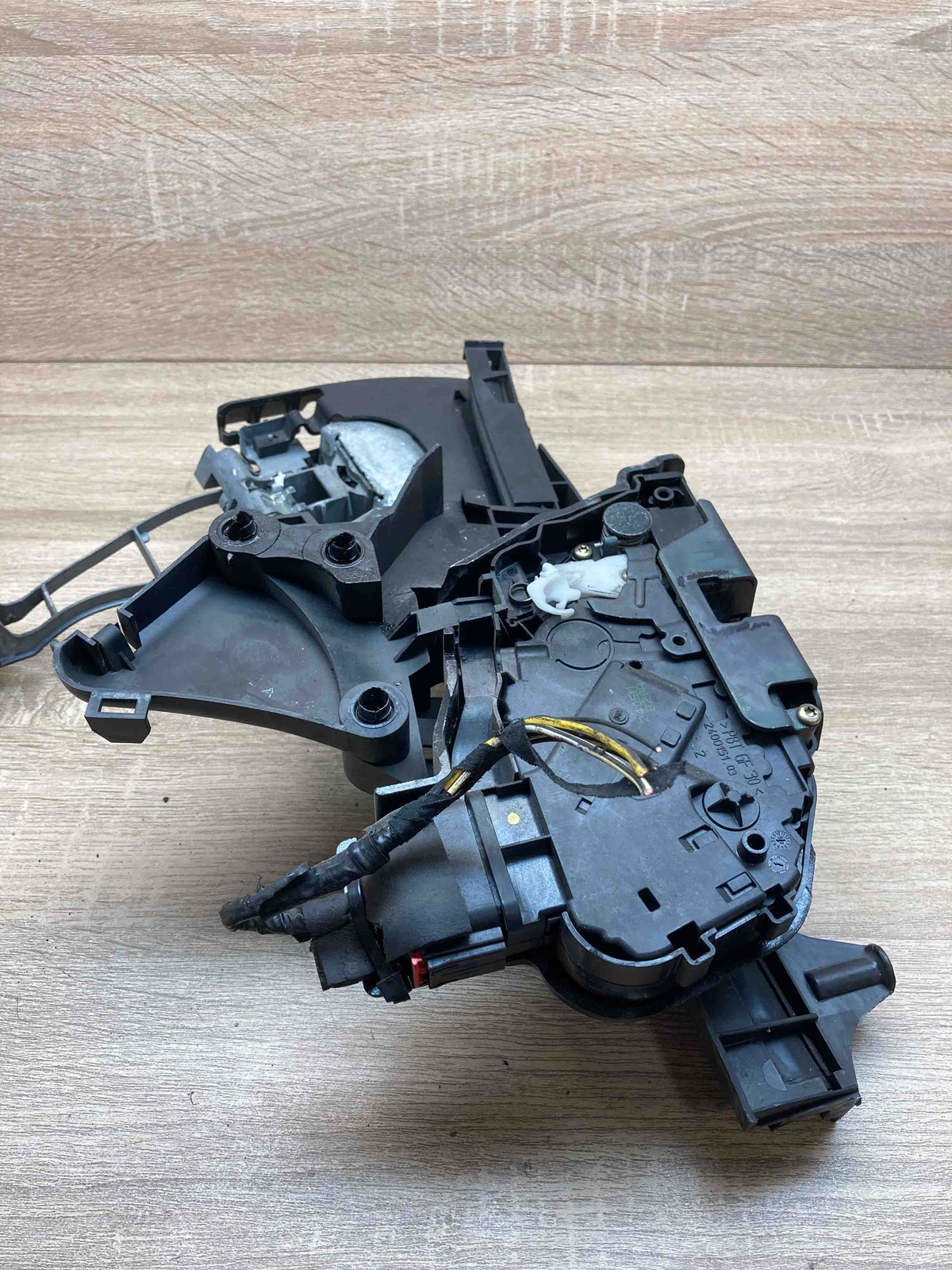 30699110 30753661 Volvo S40 Trunk Door Lid Lock Mechanism Actuator OE