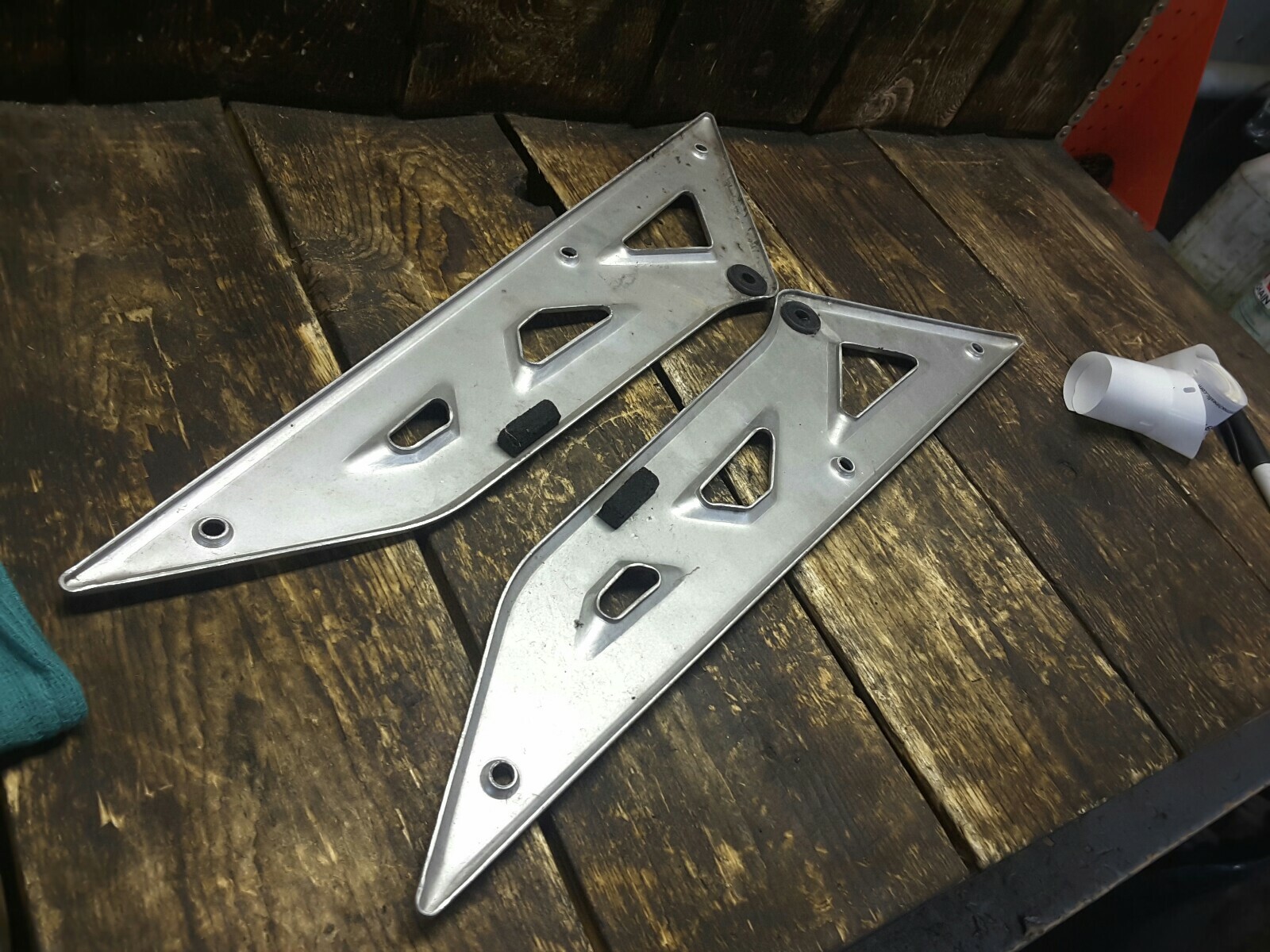 8997 SUZUKI KATANA 750 OEM RIGHT LEFT FRONT SIDE SEAT PANELS TRIMS