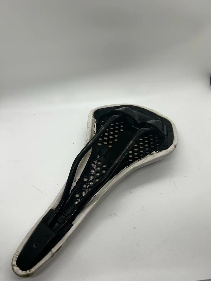 Sillín de bicicleta Diamondback para mujer Foto 2 de 3