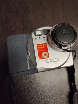 Sony Mavica MVC-CD350 3.2MP Digital Camera - Black Silver