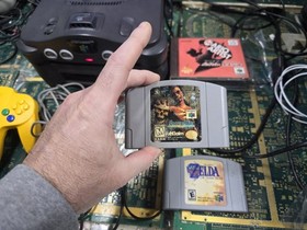 Nintendo 09 MB N64, Hi Rez & Scoop w/64DD NUS-010(JPN) Mario Paint & Accessories