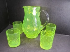 Unique VTG Lime Yellow Inverted Coindot Pattern Water Set Pitcher & 4 Tumblers