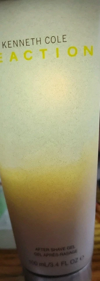 Gel para después del afeitado Kenneth Cole Reaction 3,4 FL. OZ. Como se ve en fotos sin caja  Foto 3 de 3