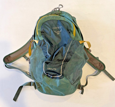 Osprey Daylite Backpack Green, with a Small Amount of Damage