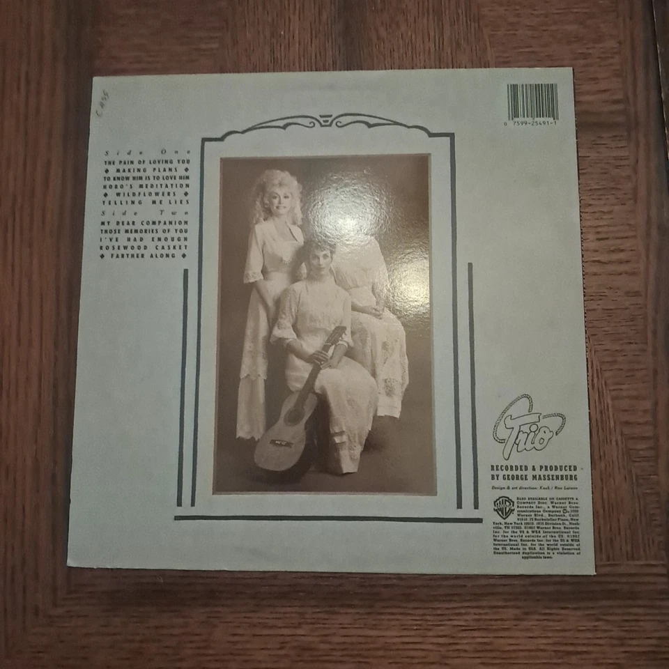 Dolly Parton, Linda Ronstadt, Emmylou Harris "Trio" LP 1987 in Great Shape VG+!! Foto 2 de 4