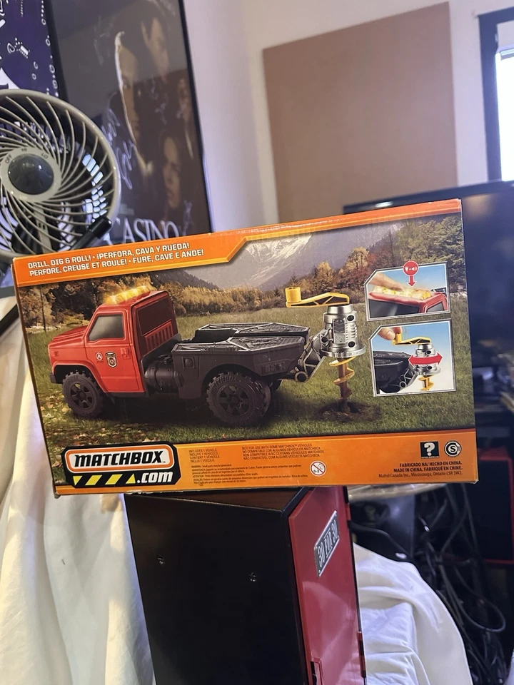 Mattel Matchbox Forest Utility Truck NEW - Image 4 of 4