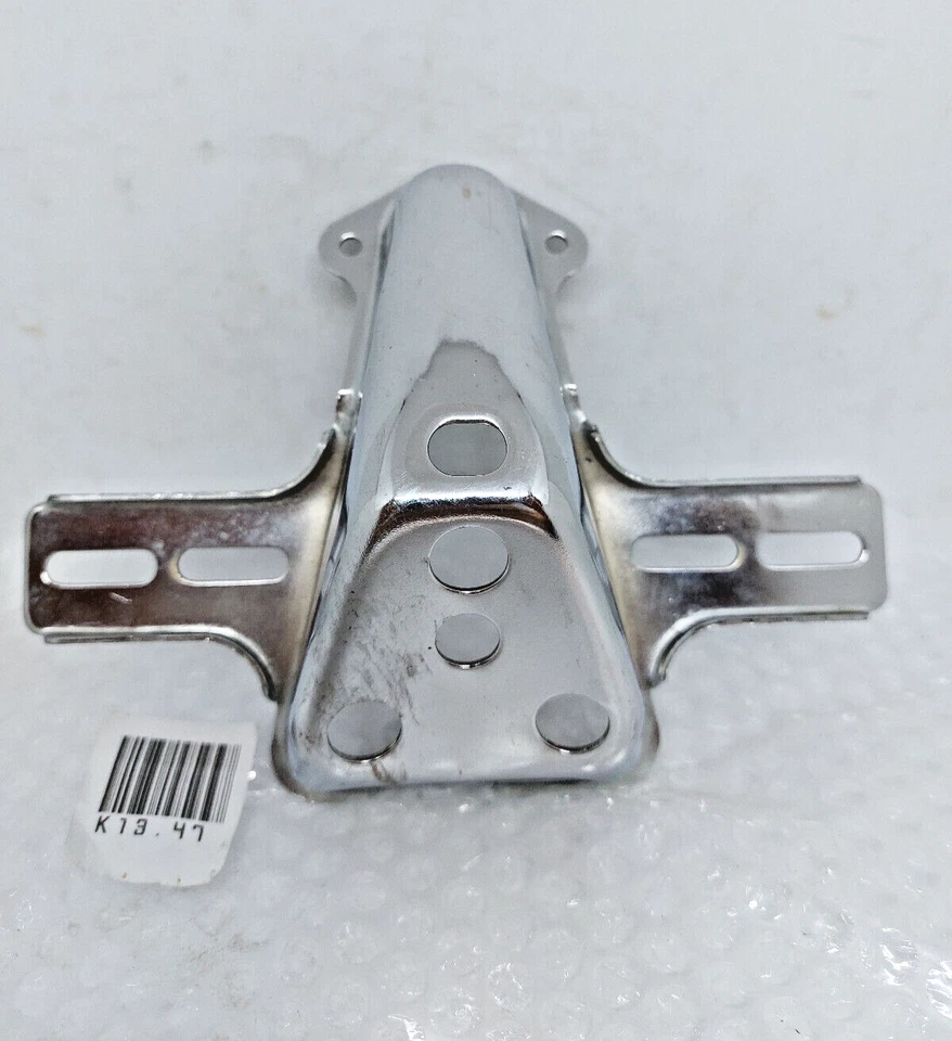 Soporte de luz trasera genuino Suzuki A100 RV90 RV125 T90 T125 T250 T305 T500 NUEVO DE STOCK Foto 2 de 4