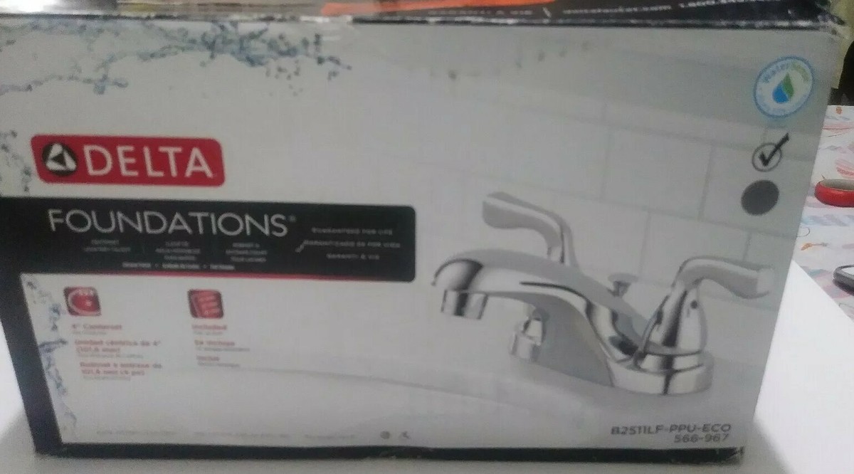 デルタページ Delta Foundations 4 in. Centerset 2-Handle Bathroom Faucet