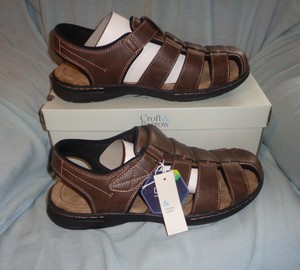 vkc walkaroo chappals price