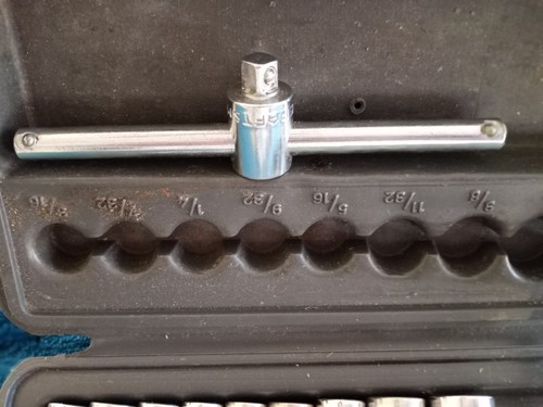 Vintage Sears Craftsman 1/4” Drive ratchet SAE socket 14pc set & case. - Picture 5 of 11