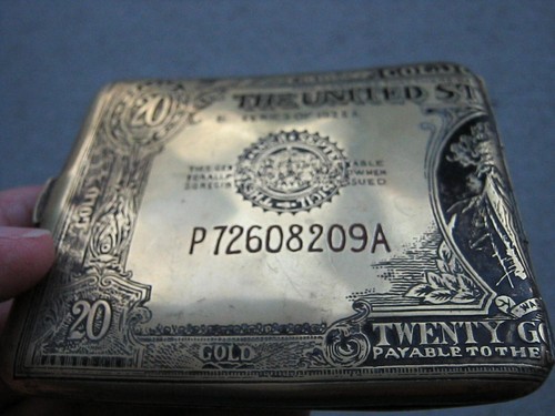 VINTAGE BRASS CIGARETTE CASE DEPICTING AN ENGRAVED 1928 TWENTY DOLLAR BILL $20 - Picture 7 of 15