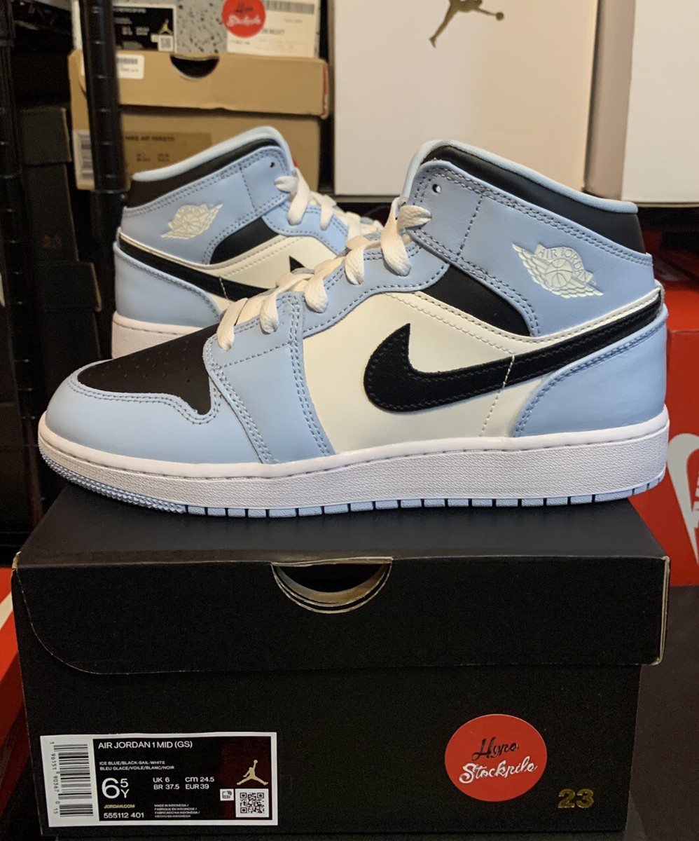 Nike Air Jordan 1 Mid Ice Blue Black White UNC Shoes 555112 Nike Air Jordan 1 Mid Ice Blue Black White UNC Shoes 555112