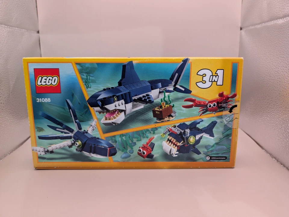 LEGO CREATOR: Deep Sea Creatures (31088) - small wear to box - Image 2 of 2