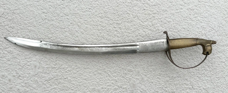 ESPADA DE COLECCIÓN, 18 3/4 PULGADAS, INDIA, FUNDA DE TERCIOPELO ROJO - LONGITUD TOTAL DE 20 1/2" Foto 3 de 4