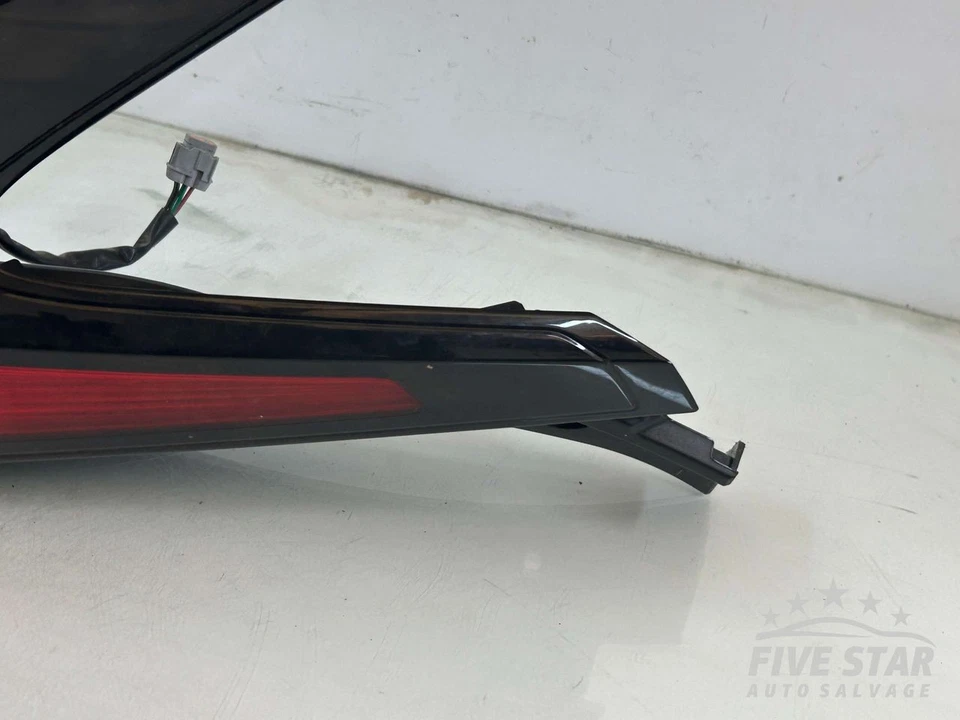 Nissan Leaf Rear Outer Tail Light Left 2022 Hatchback 4/5dr 26555-5SH1A (17-24) - Image 3 of 4