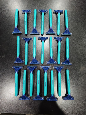 Gillette Sensor 2 Plus Lubrastrip Pivot Men's Disposable Razor - 22 Pack