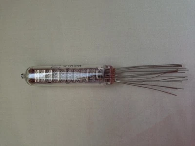 ICL1-9/8L / ИЦЛ1-9/8Л VFD Vacuum Fluorescent Display - Image 1 of 4