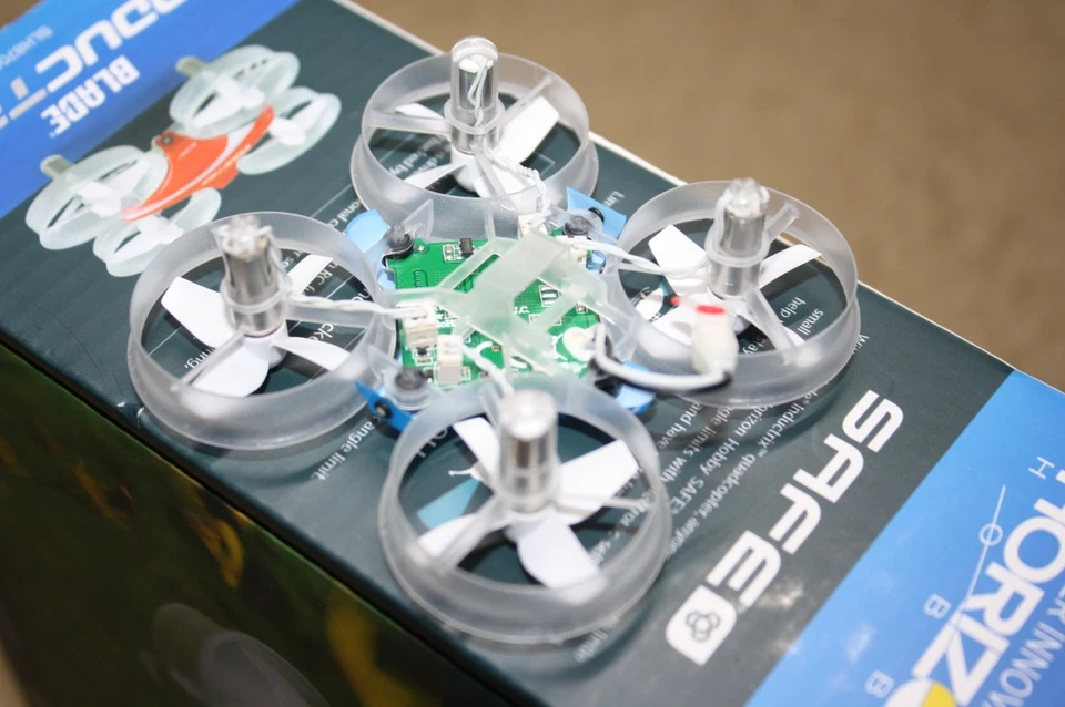 Horizon Blade Inductrix Micro Drone Quadcopter BLH8700 - Image 3 of 4