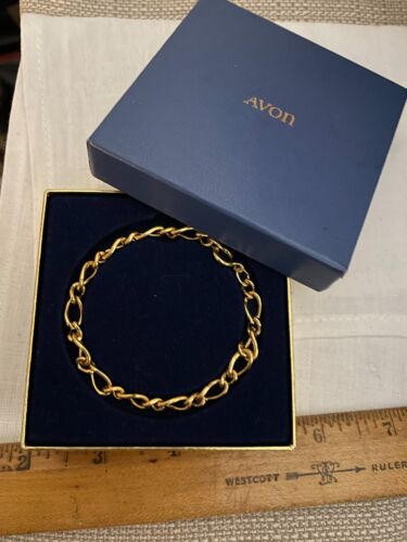 Vintage Avon Gold Tone 7 Inch Link Charm Bracelet w/Box NEW Jewelry Collectible