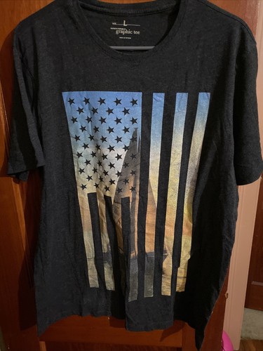 Banana Republic Mens Graphic T-Shirt 